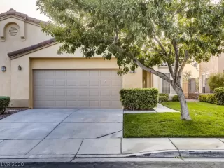 Photo #2: 2232106 Listing