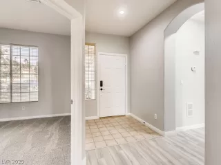 Photo #3: 2232106 Listing