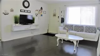 Photo #1: 2232109 Listing