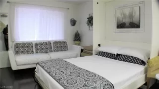 Photo #3: 2232109 Listing