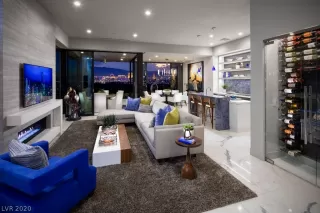 Photo #1: 2232126 Listing