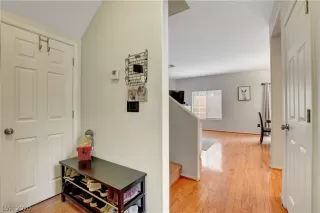 Photo #5: 2232136 Listing