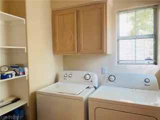 Photo #6: 2232171 Listing