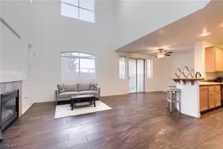 Photo #3: 2232279 Listing 