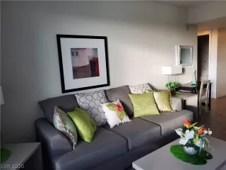 Photo #6: 2232281 Listing 