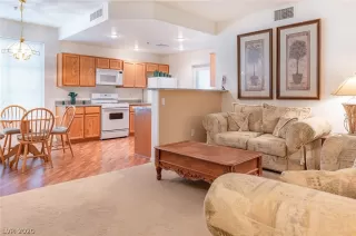 Photo #1: 2232284 Listing 