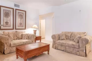 Photo #2: 2232284 Listing 