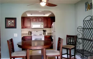 Photo #4: 2232302 Listing 