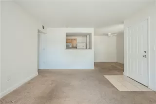 Photo #2: 2232306 Listing