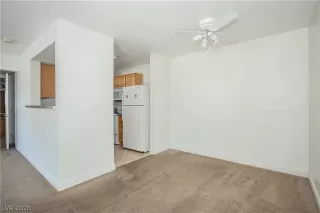 Photo #5: 2232306 Listing