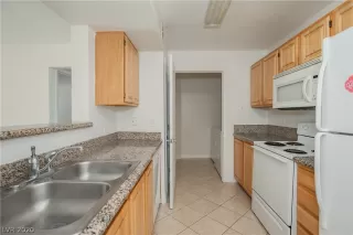 Photo #6: 2232306 Listing