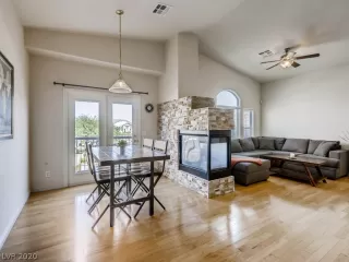 Photo #4: 2232313 Listing