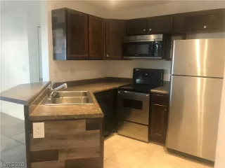 Photo #4: 2232369 Listing 