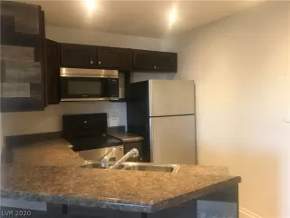 Photo #5: 2232369 Listing 