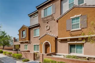 Photo #1: 2232376 Listing