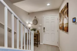 Photo #4: 2232376 Listing