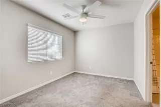 Photo #5: 2232376 Listing