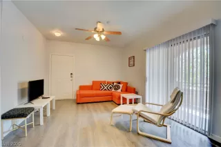 Photo #3: 2232386 Listing 