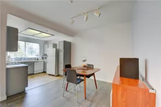 Photo #5: 2232386 Listing 