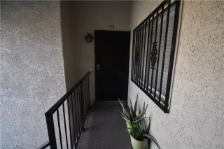 Photo #1: 2232407 Listing 