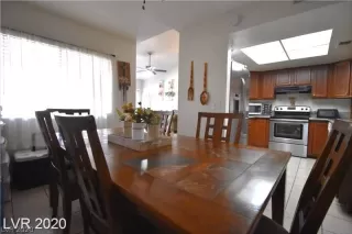 Photo #5: 2232407 Listing 