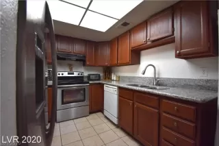 Photo #6: 2232407 Listing 