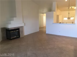 Photo #3: 2232419 Listing 