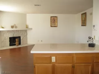 Photo #2: 2232420 Listing