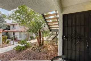 Photo #1: 2232465 Listing