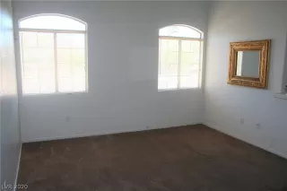 Photo #3: 2232520 Listing