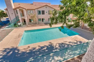 Photo #1: 2232523 Listing