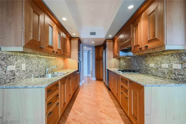 MLS: 2232543 Condo For Sale