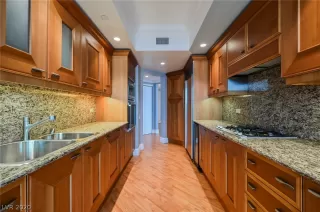 Photo #6: 2232543 Listing