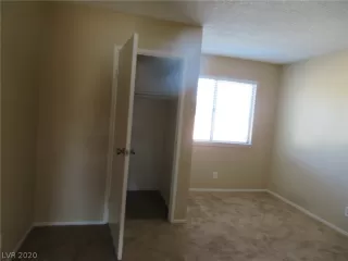 Photo #4: 2232548 Listing