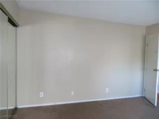 Photo #6: 2232548 Listing