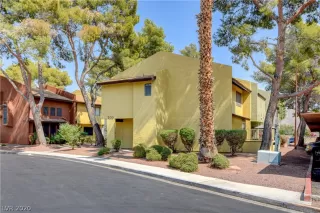 Photo #1: 2232558 Listing