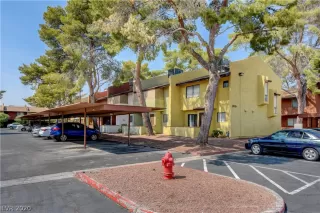 Photo #2: 2232558 Listing