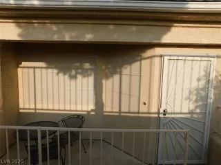 Photo #2: 2232608 Listing