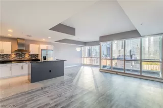 Photo #4: 2232634 Listing