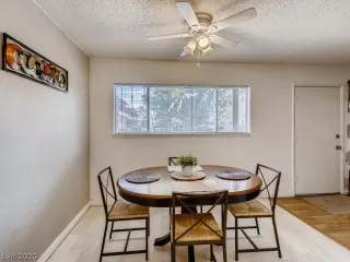 Photo #6: 2232635 Listing