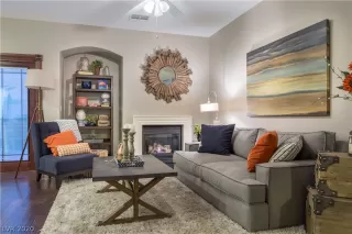 Photo #5: 2232654 Listing 