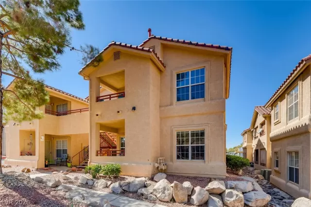 MLS: 2232662 Condo For Sale