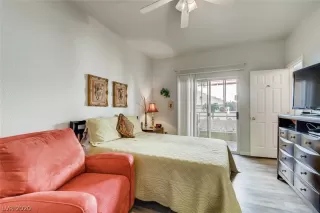 Photo #6: 2232662 Listing