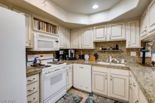 Photo #5: 2232714 Listing 