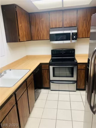 Photo #2: 2232737 Listing 