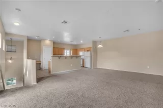 Photo #6: 2232744 Listing 