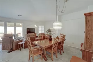 Photo #2: 2232756 Listing