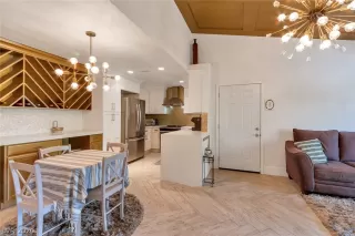 Photo #2: 2232757 Listing 