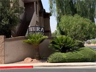 Photo #3: 2232786 Listing 