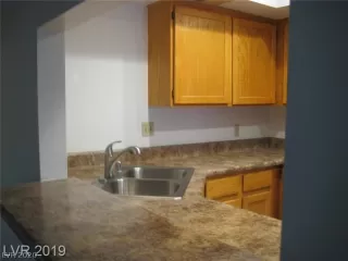 Photo #2: 2232795 Listing